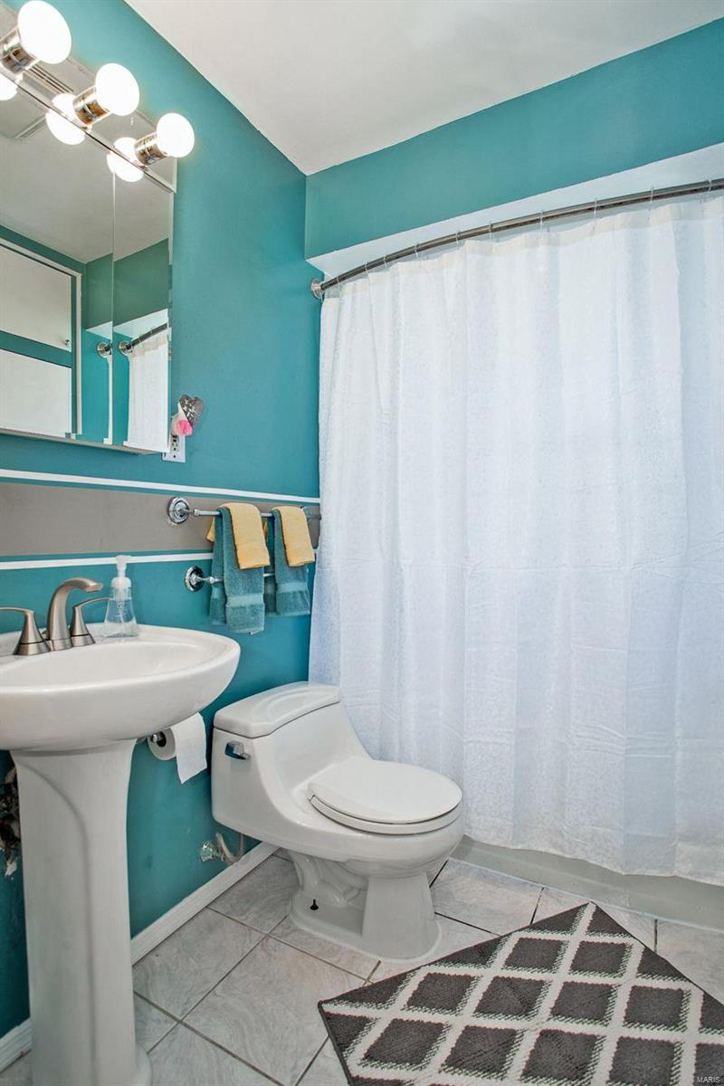 9419 Jennings Station Road St. Louis, MO 63136 - Photo 26 of 40