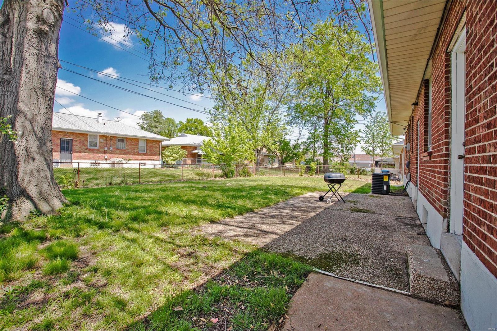 9419 Jennings Station Road St. Louis, MO 63136 - Photo 37 of 40