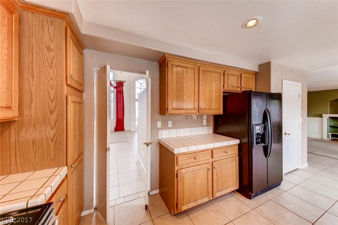1708 Flat Ridge Road Henderson, NV 89014 - Photo 9 of 28