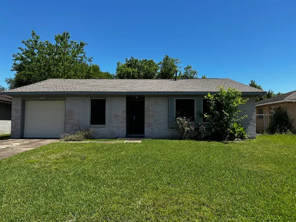 $1,550 | 12815 Segrest Drive, Houston, TX 77047