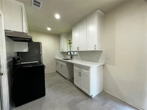 $1,550 | 12815 Segrest Drive, Houston, TX 77047