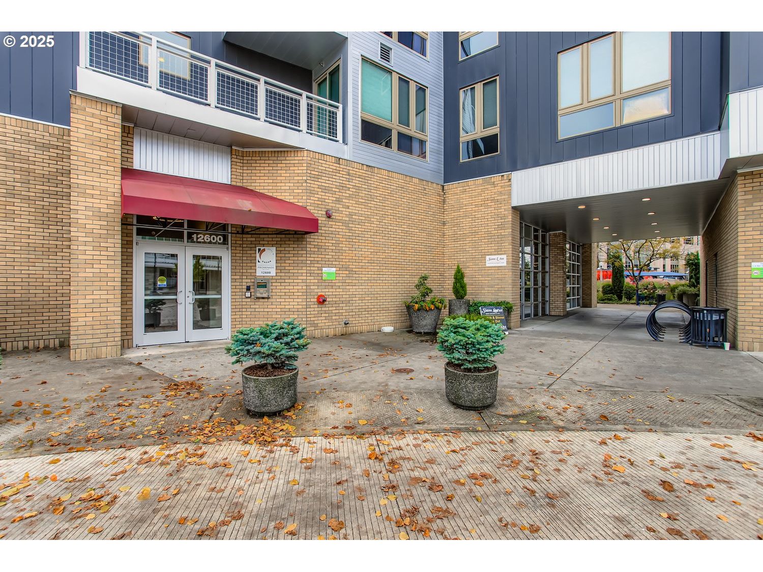 12600 Southwest Crescent Street, Unit 206 Beaverton, OR 97005 - Photo 3 of 40