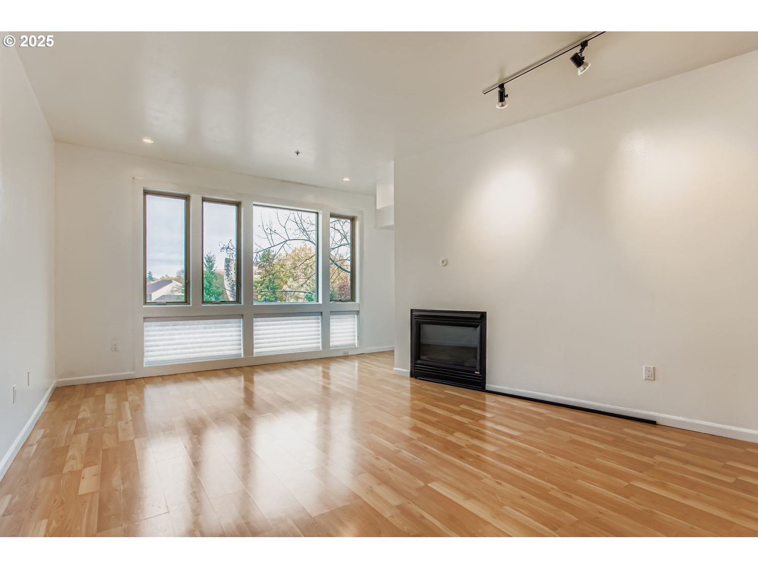 12600 Southwest Crescent Street, Unit 206 Beaverton, OR 97005 - Photo 6 of 40