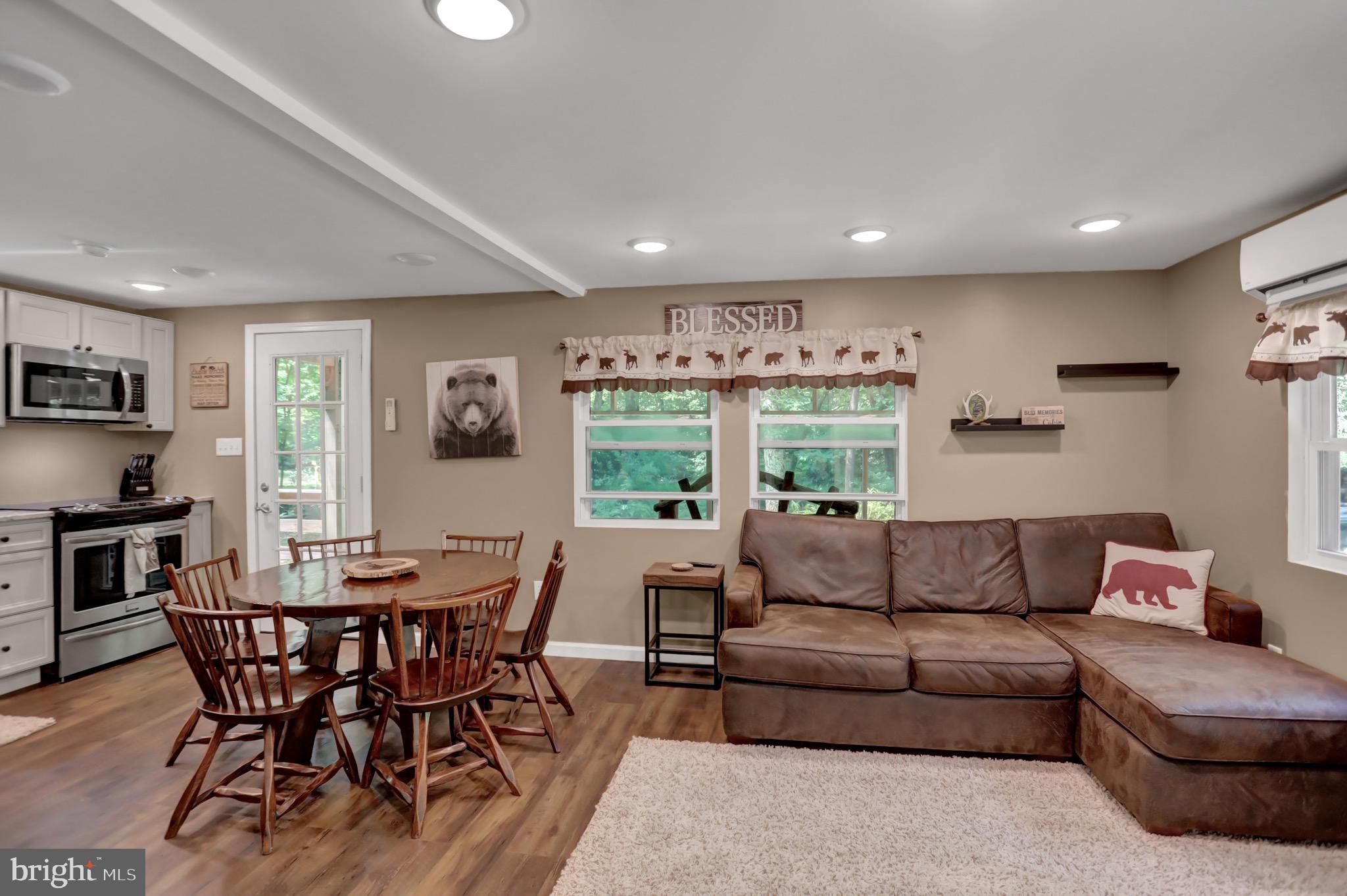 140 Hunters Church Road Liverpool, PA 17045 - Photo 18 of 55 Living/Dining Combo