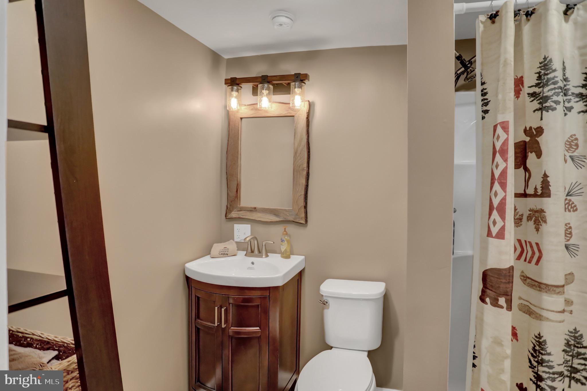 140 Hunters Church Road Liverpool, PA 17045 - Photo 27 of 55 Master Bath