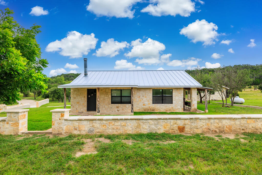 4995 Ranch Road Doss, TX 78618 - Photo 3 of 46 Gallery Image 3