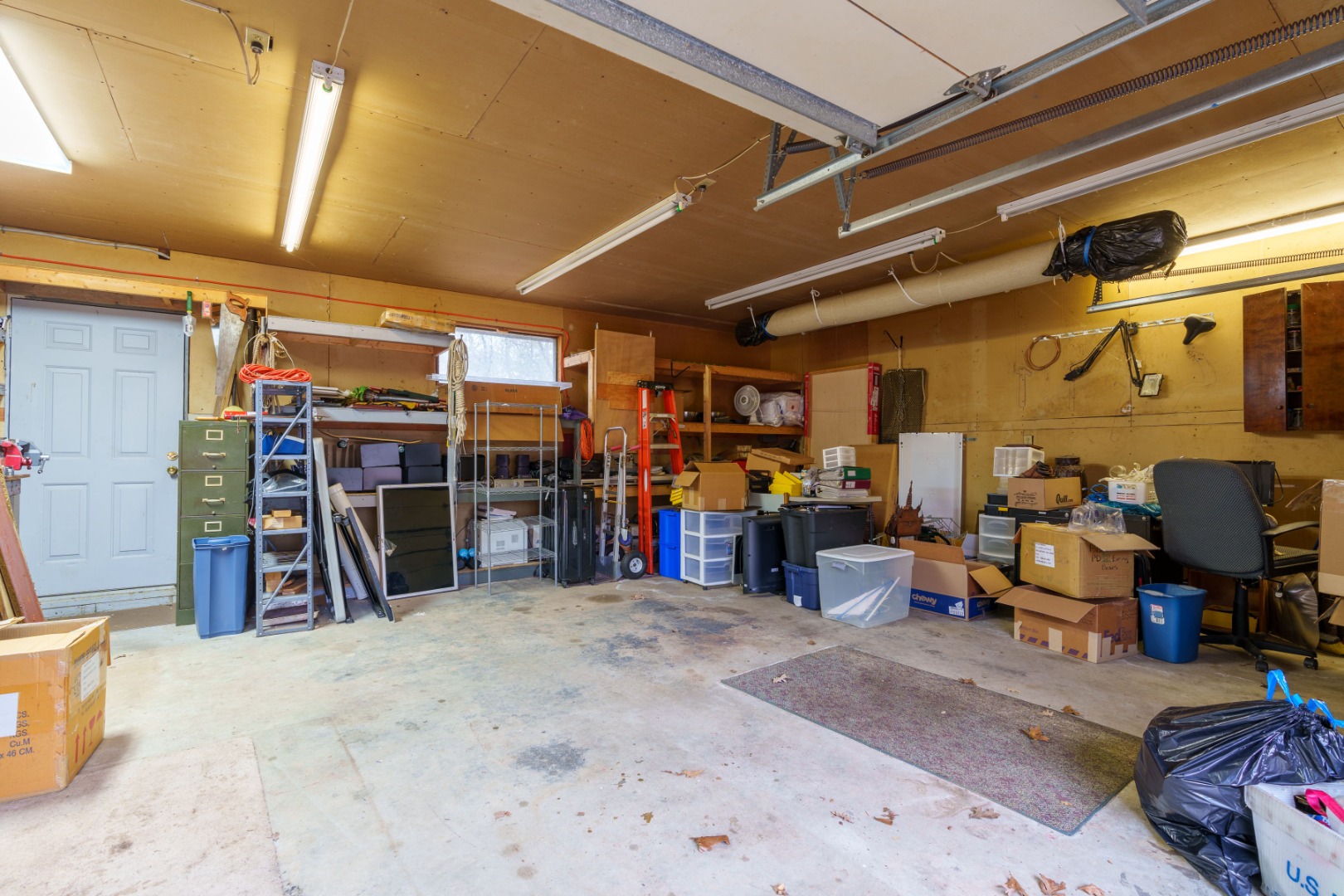 21 Llewellyn Way Edgartown, MA 02539 - Photo 30 of 34 a view of a room with gym equipment
