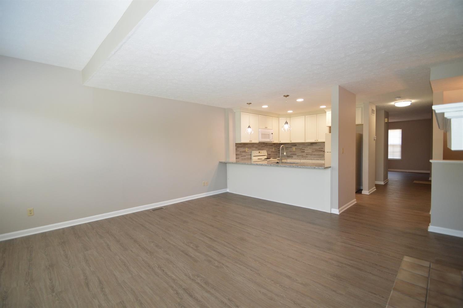 10555 Montgomery Road, Unit 62 Montgomery, OH 45242 - Photo 6 of 14