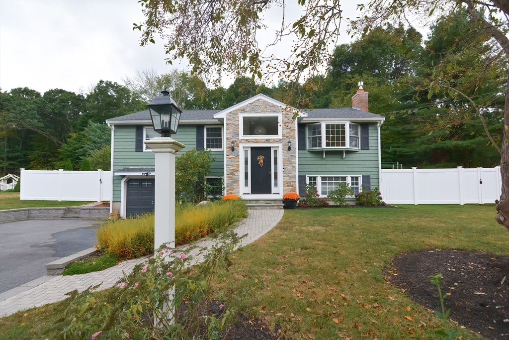 8 Hallowell Road Foxboro, MA 02035 - Photo 1 of 1 Gallery Image 1