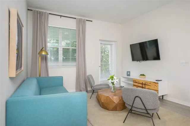 $579,900 | 4000 Breakview Drive, Unit C207, Orlando, FL 32819