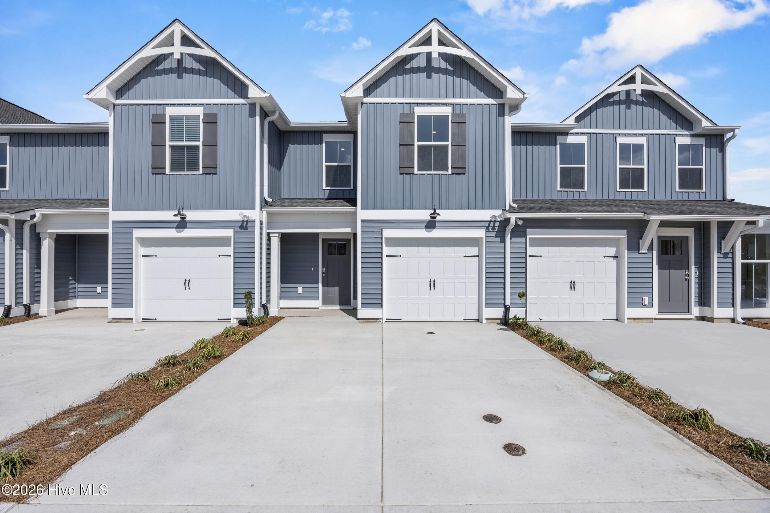 1_front exterior