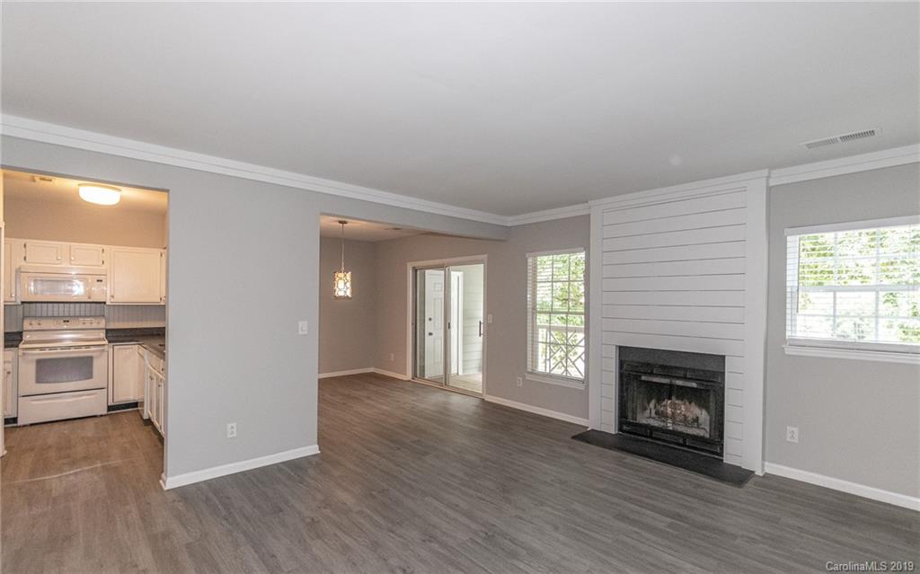 20115 Henderson Road, Unit C Cornelius, NC 28031 - Photo 15 of 48 Gallery Image 15