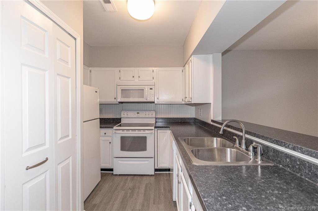 20115 Henderson Road, Unit C Cornelius, NC 28031 - Photo 17 of 48 Gallery Image 17
