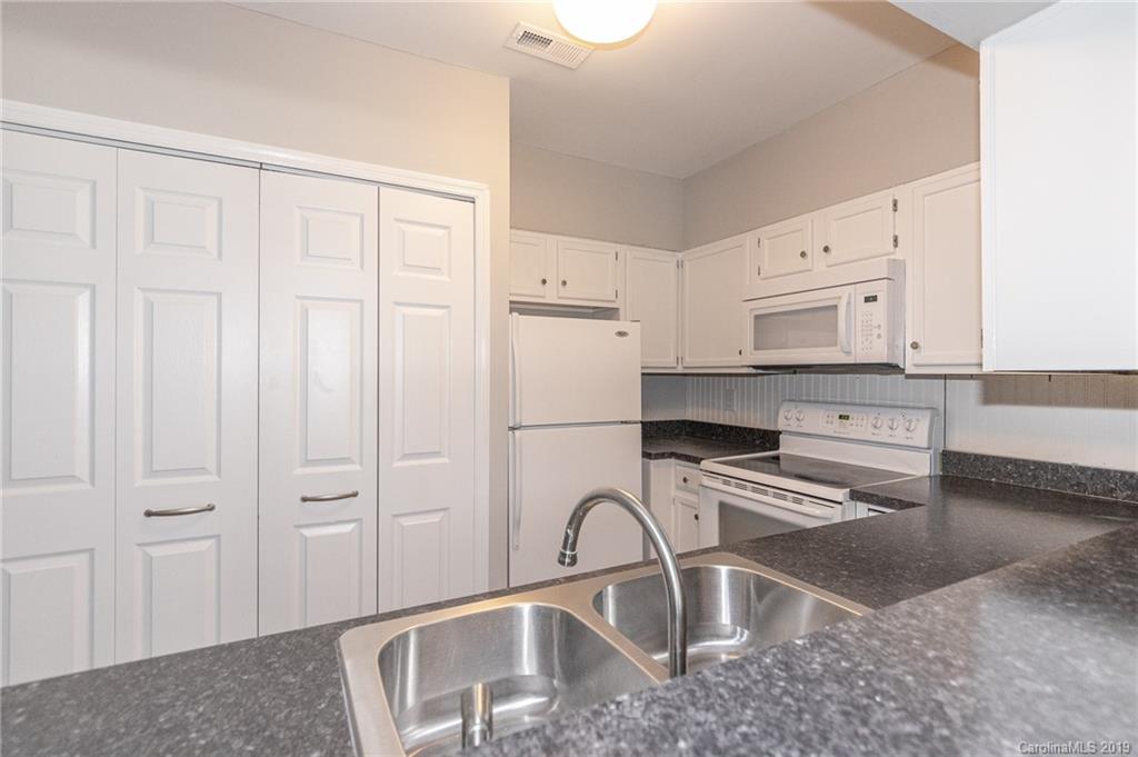 20115 Henderson Road, Unit C Cornelius, NC 28031 - Photo 18 of 48 Gallery Image 18
