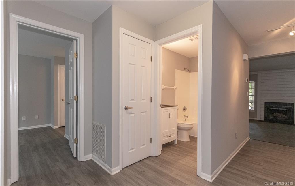 20115 Henderson Road, Unit C Cornelius, NC 28031 - Photo 24 of 48 Gallery Image 24