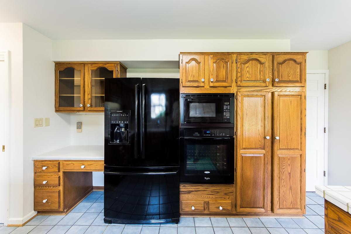 1308 Castleton Road North Columbus, OH 43220 - Photo 12 of 26