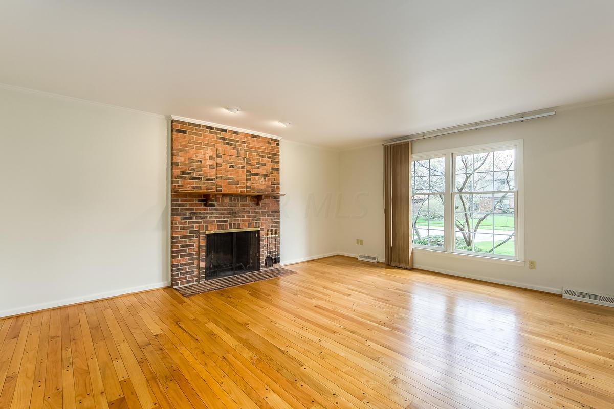 1308 Castleton Road North Columbus, OH 43220 - Photo 6 of 26