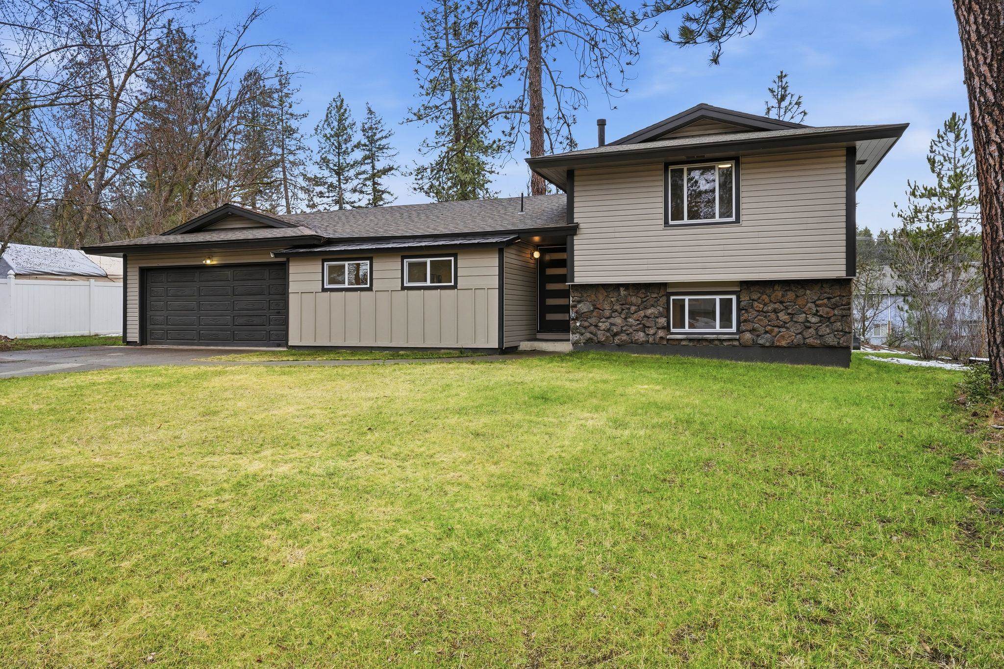 11315 North Madison Street Spokane, WA 99218 - Photo 2 of 45