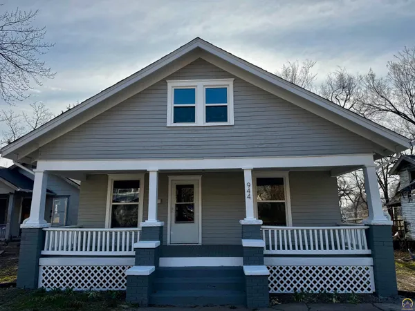 $159,900 | 944 Southwest Jewell Avenue, Topeka, KS 66606