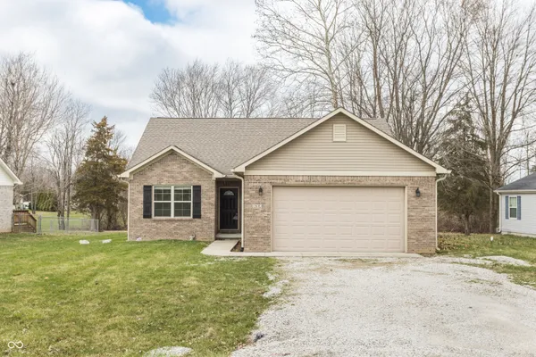 $277,000 | 256 Patriots Landing Drive, Fillmore, IN 46128