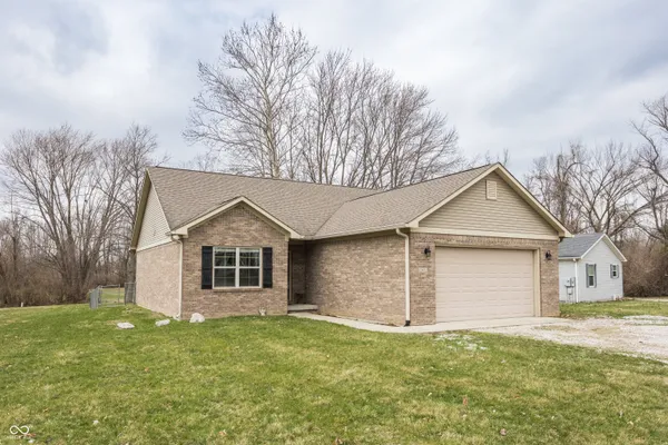 $277,000 | 256 Patriots Landing Drive, Fillmore, IN 46128