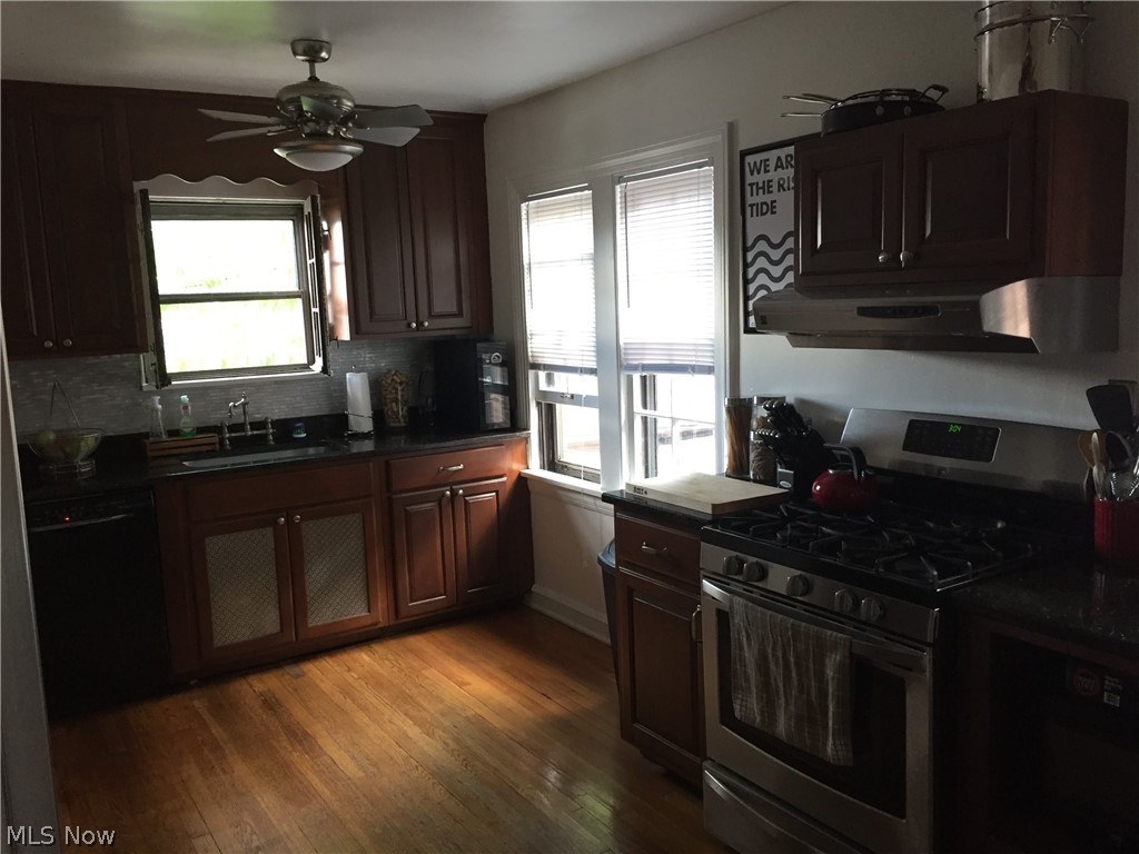 3703 Normandy Road Cleveland, OH 44120 - Photo 10 of 20