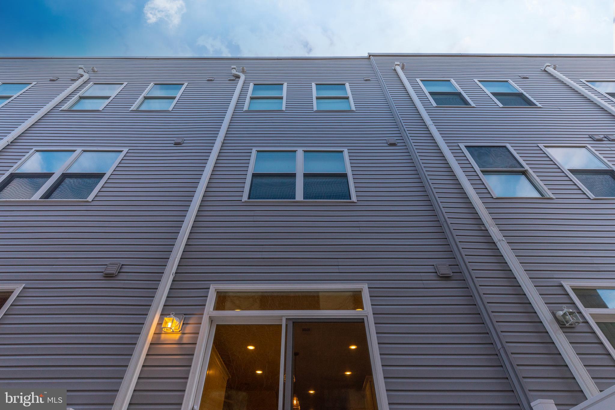 141 West Huntingdon Street, Unit 1 Philadelphia, PA 19133 - Photo 18 of 21 a front view of a building