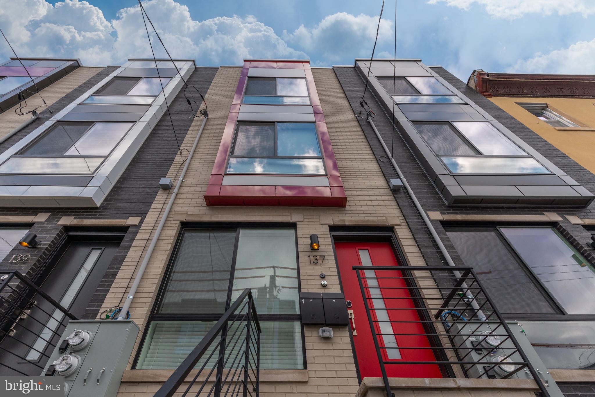 141 West Huntingdon Street, Unit 1 Philadelphia, PA 19133 - Photo 19 of 21 a view of an outdoor sitting area