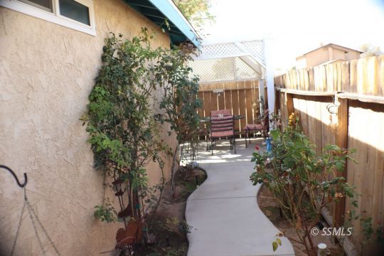 213 South Richmond Road Ridgecrest, CA 93555 - Photo 16 of 30