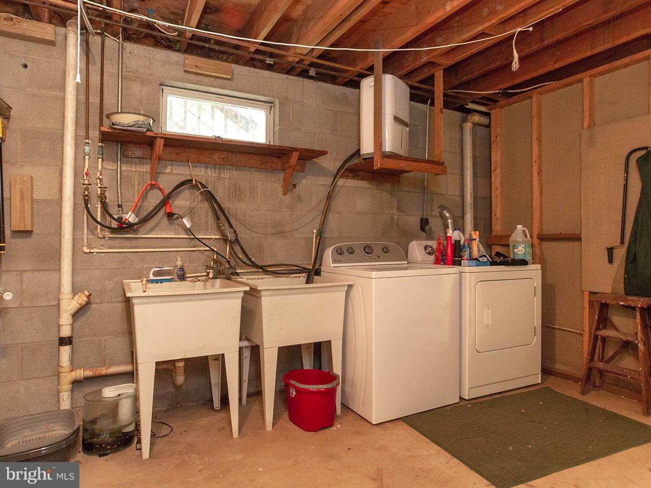 17521 Troyer Road Monkton, MD 21111 - Photo 22 of 29 a utility room with dryer and washer