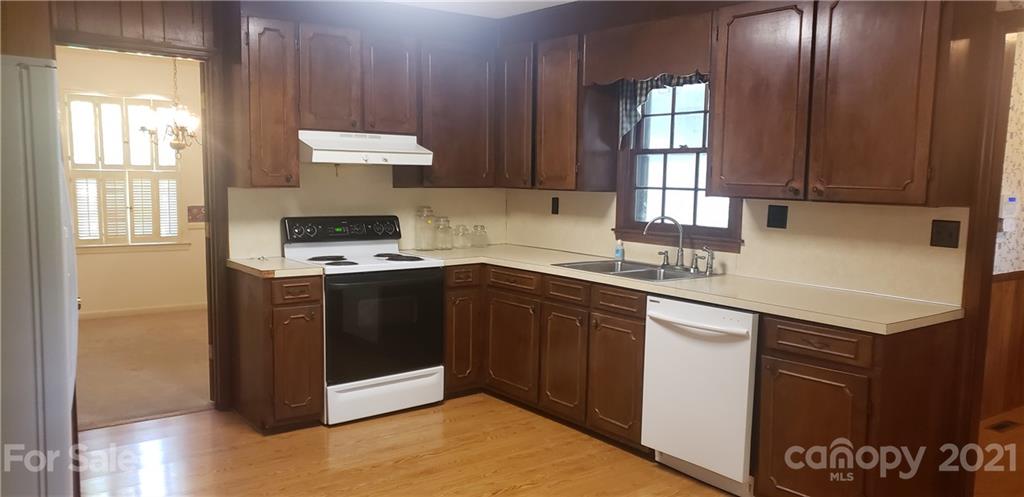 1222 Hawthorne Road Lancaster, SC 29720 - Photo 6 of 22 Gallery Image 6