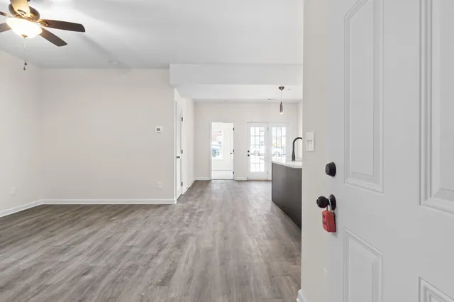 $1,045 | 229 East Johnson Circle, Unit B306, Clarksville, TN 37040