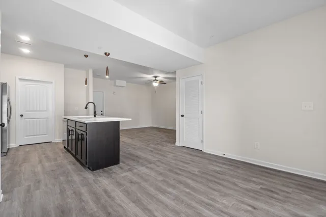 $1,045 | 229 East Johnson Circle, Unit B306, Clarksville, TN 37040