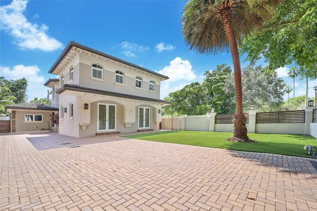 $3,650,000 | 5320 Sunset Drive, Miami, FL 33143