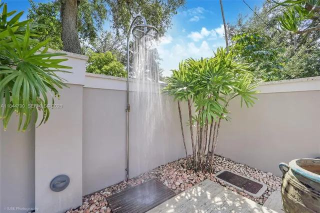 $3,650,000 | 5320 Sunset Drive, Miami, FL 33143