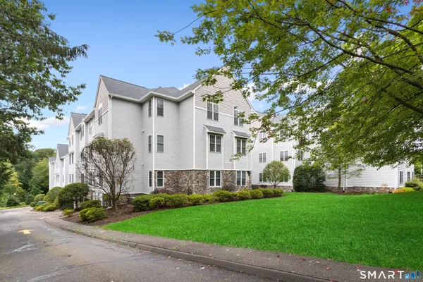 $3,075 | 105 Richards Avenue, Unit 1305, Norwalk, CT 06854