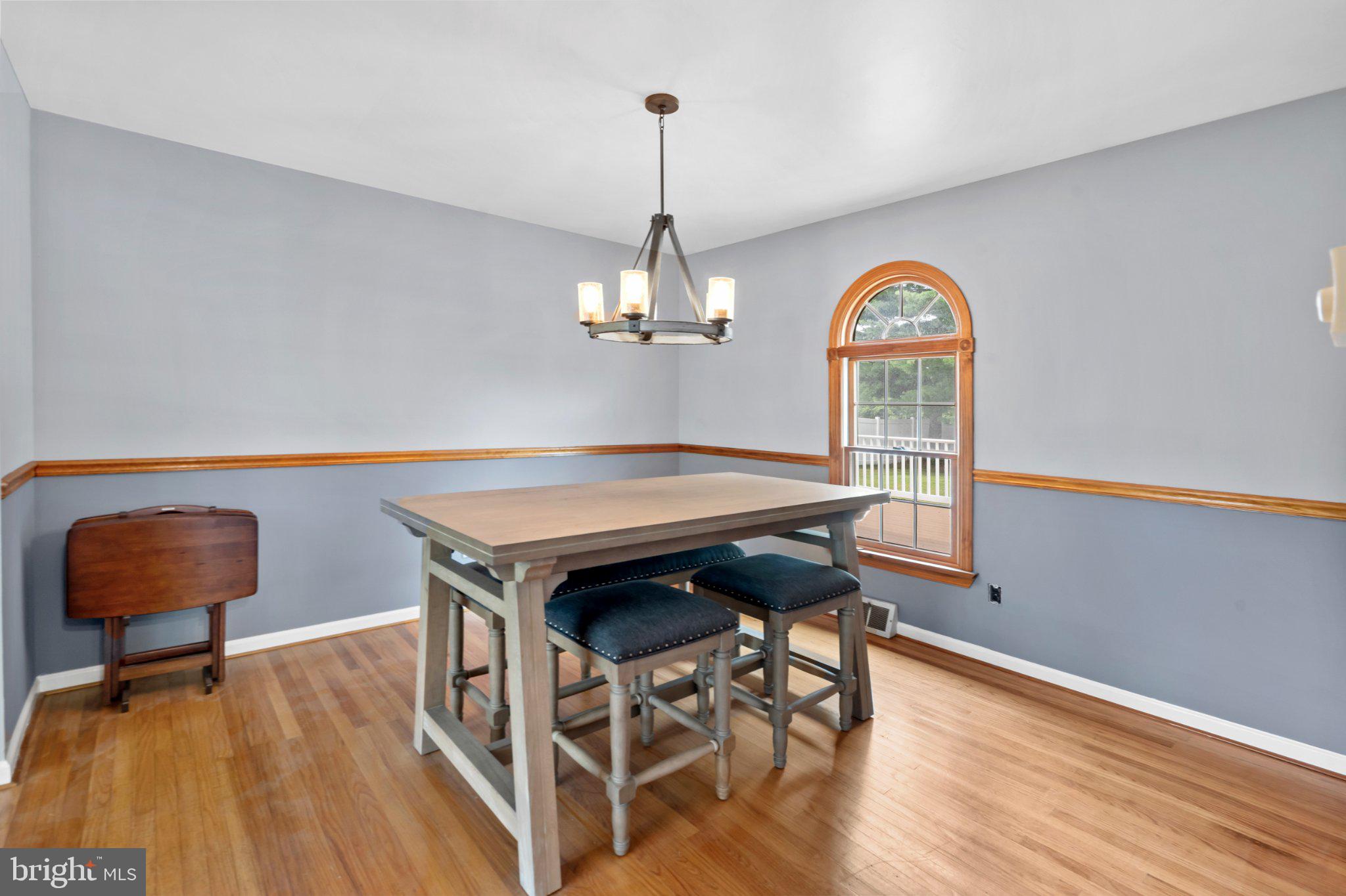 1016 Green Lane Secane, PA 19018 - Photo 10 of 39