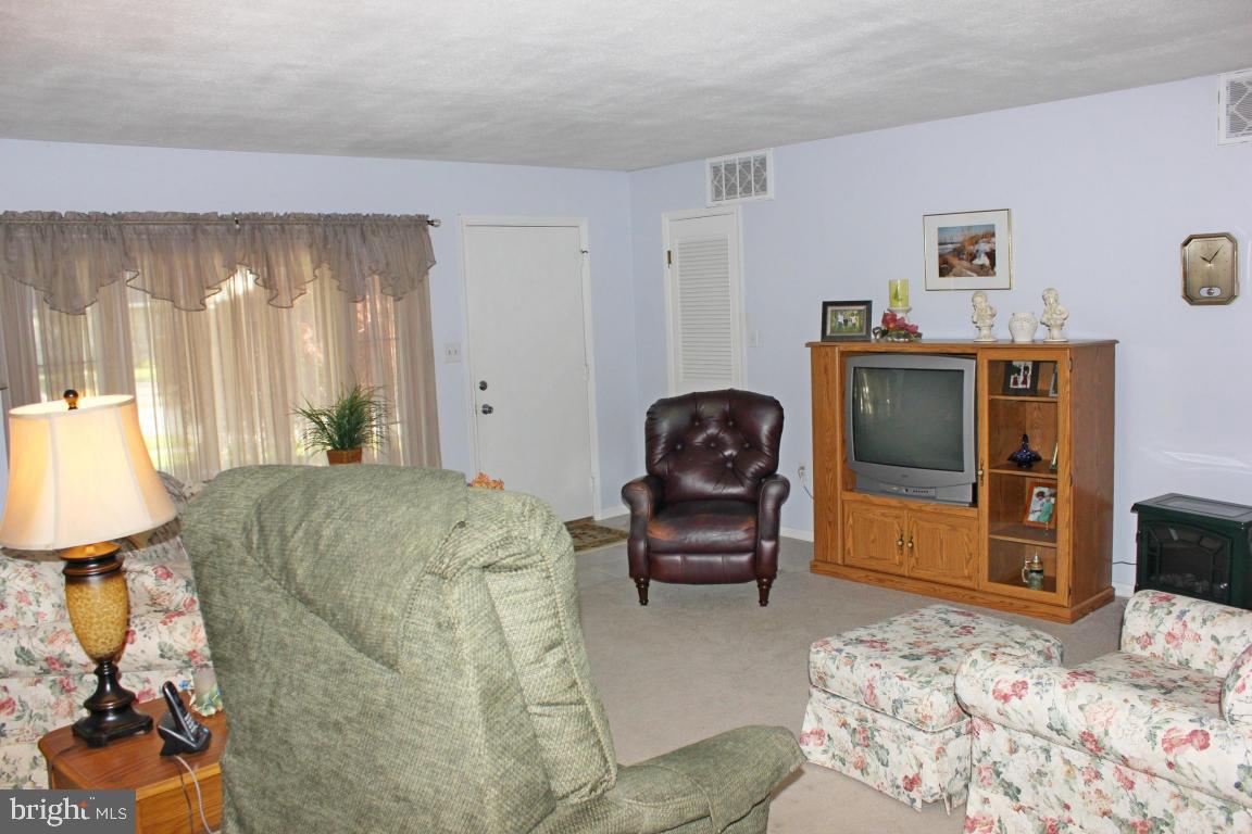 540 Rome Road Lititz, PA 17543 - Photo 3 of 18 Gallery Image 3