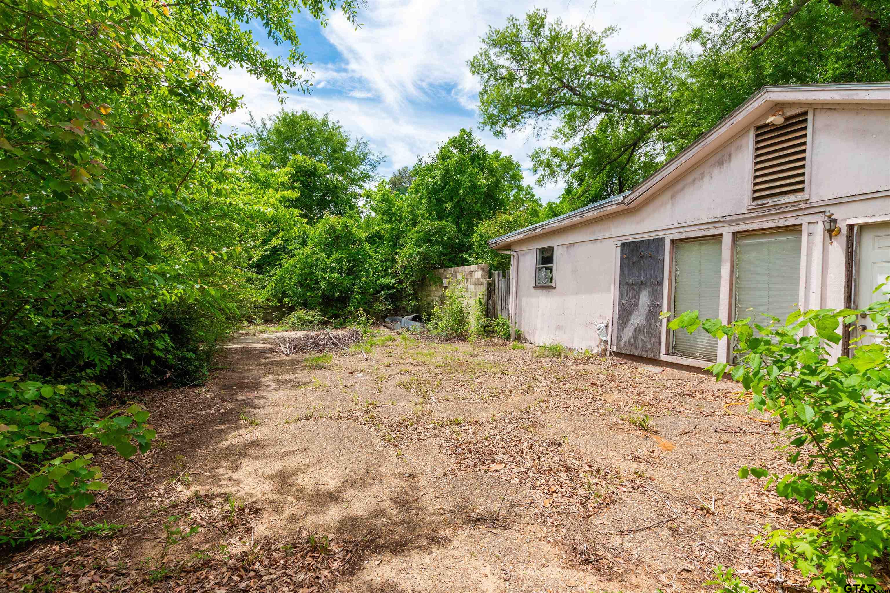 2435 Rodge Drive Tyler, TX 75701 - Photo 13 of 15