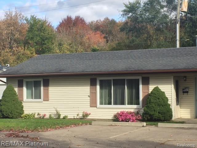 407 West Street Howell, MI 48843 - Photo 2 of 6