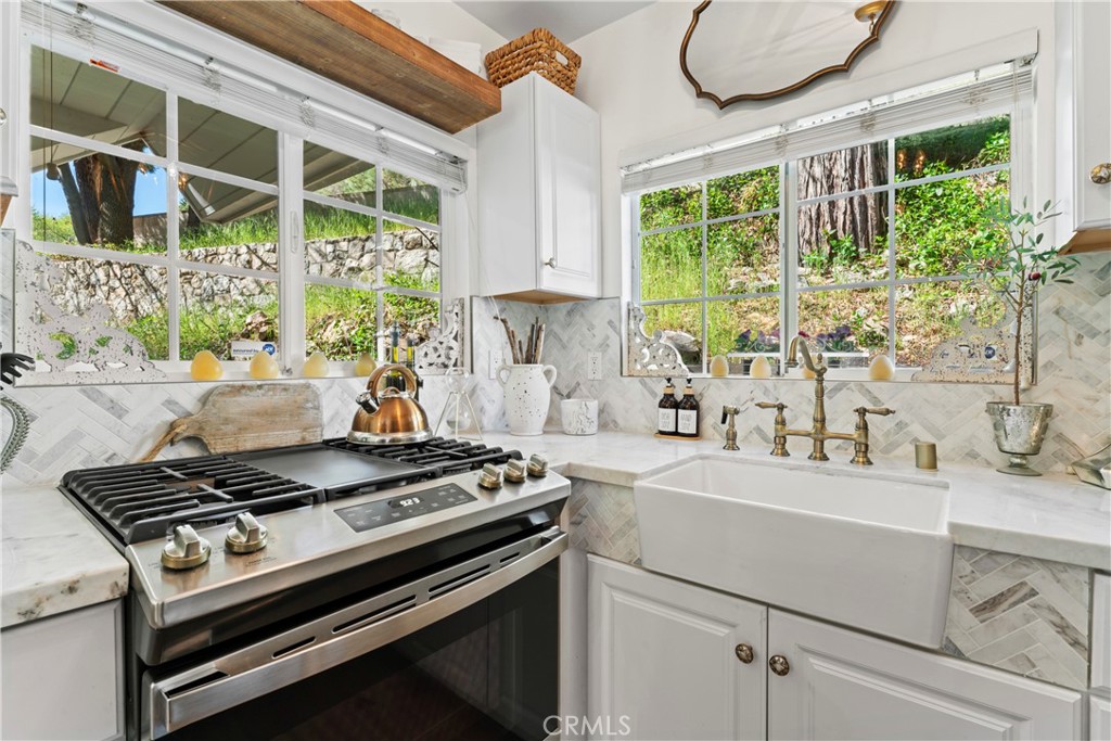 29613 Hook Creek Road Cedar Glen, CA 92321 - Photo 17 of 64