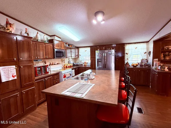 $100,000 | 235 Delta City Road, Hollandale, MS 38748