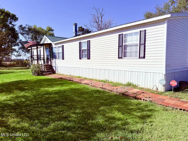 $100,000 | 235 Delta City Road, Hollandale, MS 38748