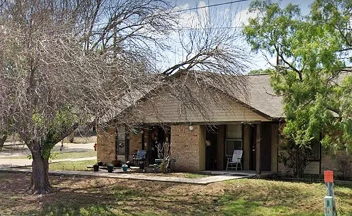 $650 | 1304 Old Highway 290, Ozona, TX 76943