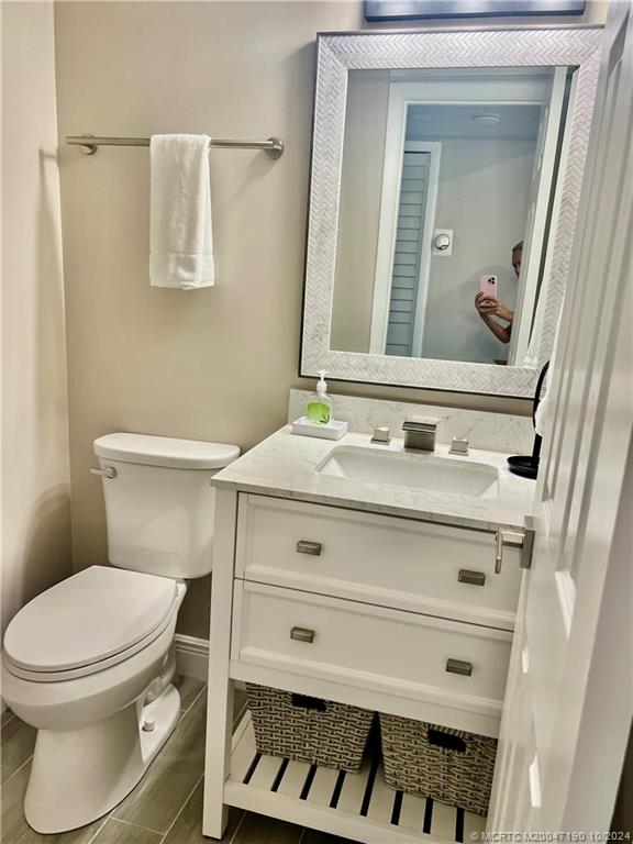 2600 South Kanner Highway, Unit R9 Stuart, FL 34994 - Photo 9 of 29 Half Bath