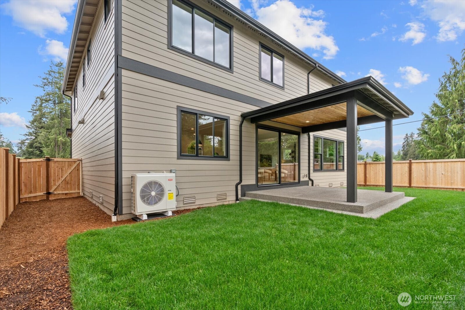 22012 Southeast 276th Place Maple Valley, WA 98038 - Photo 36 of 40