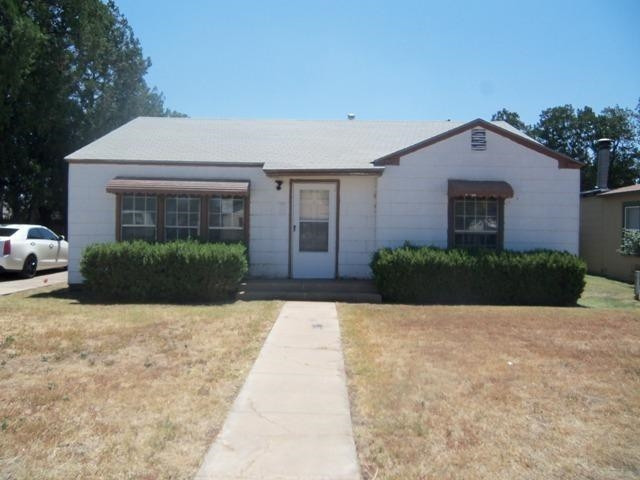 2107 37th Street Lubbock, TX 79412 - Photo 1 of 10 Photo 1