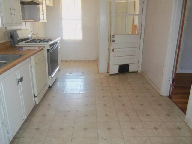 2107 37th Street Lubbock, TX 79412 - Photo 4 of 10 Photo 4
