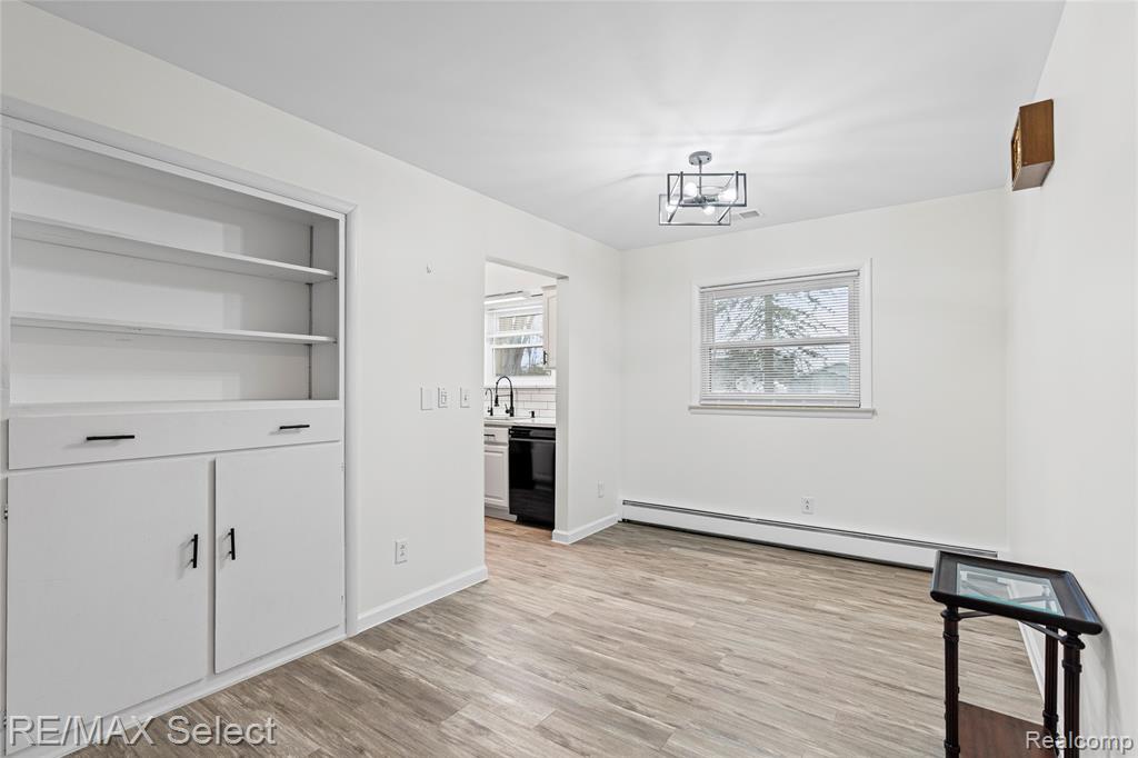 2461 North Long Lake Road Fenton, MI 48430 - Photo 20 of 38 Gallery Image 20