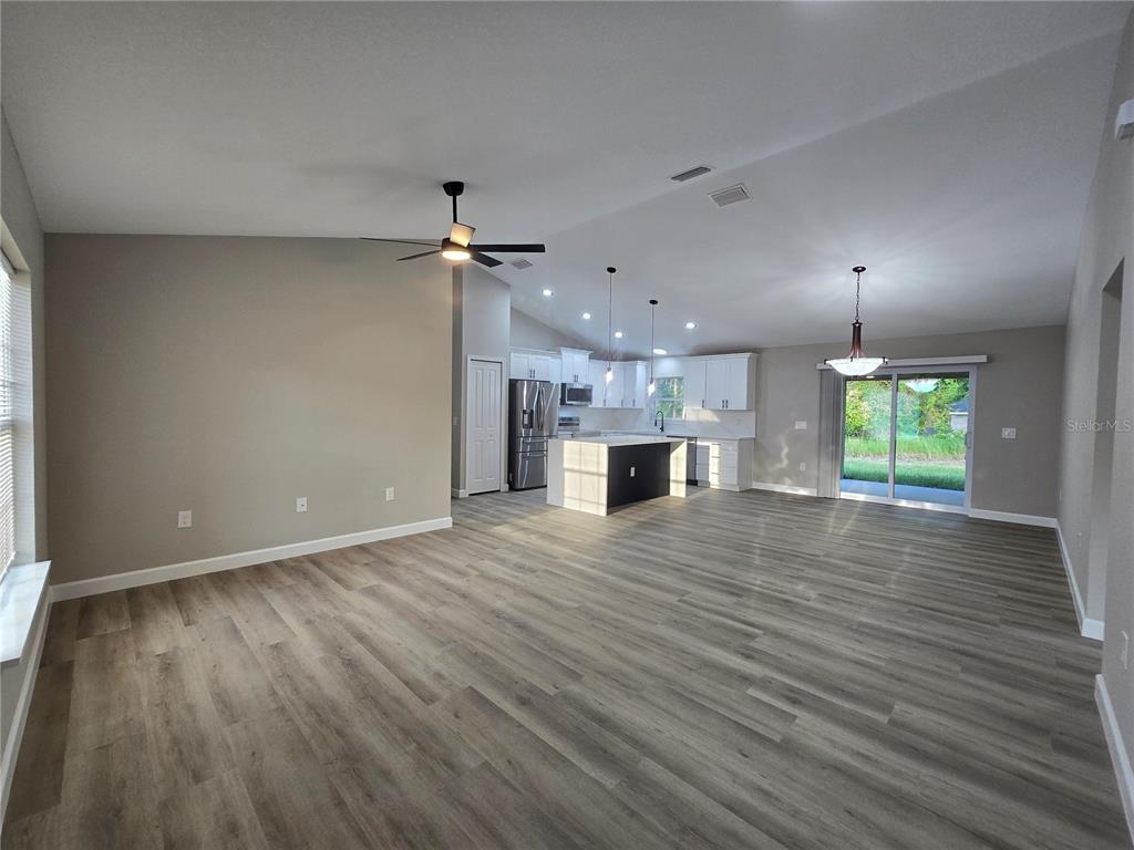 203 Emerald Road Ocala, FL 34472 - Photo 10 of 43